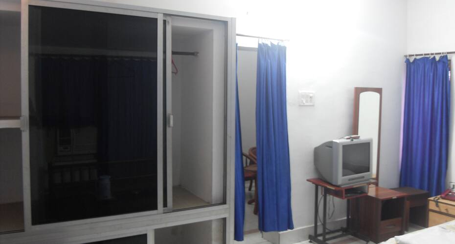 Upadhyay Hotel, Jabalpur 4